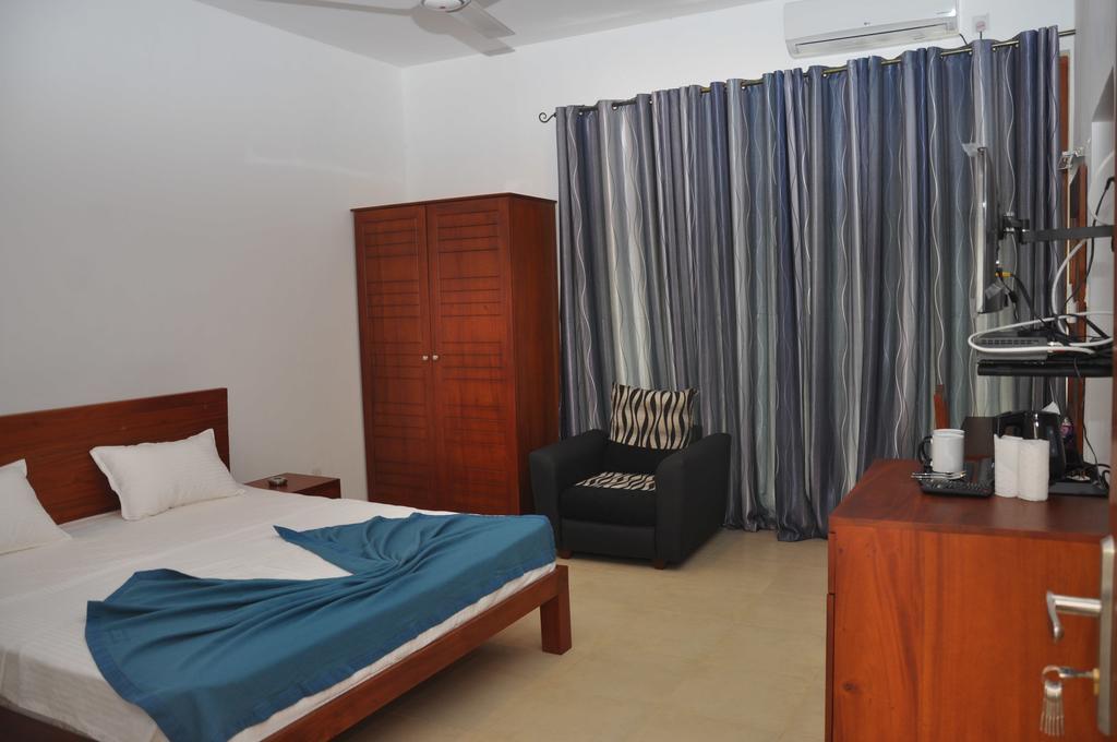 Aarya Hotel Pinnawala (Kegalle) Room photo