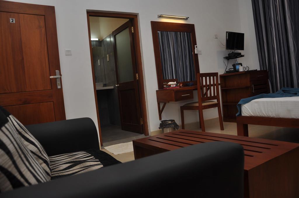 Aarya Hotel Pinnawala (Kegalle) Room photo