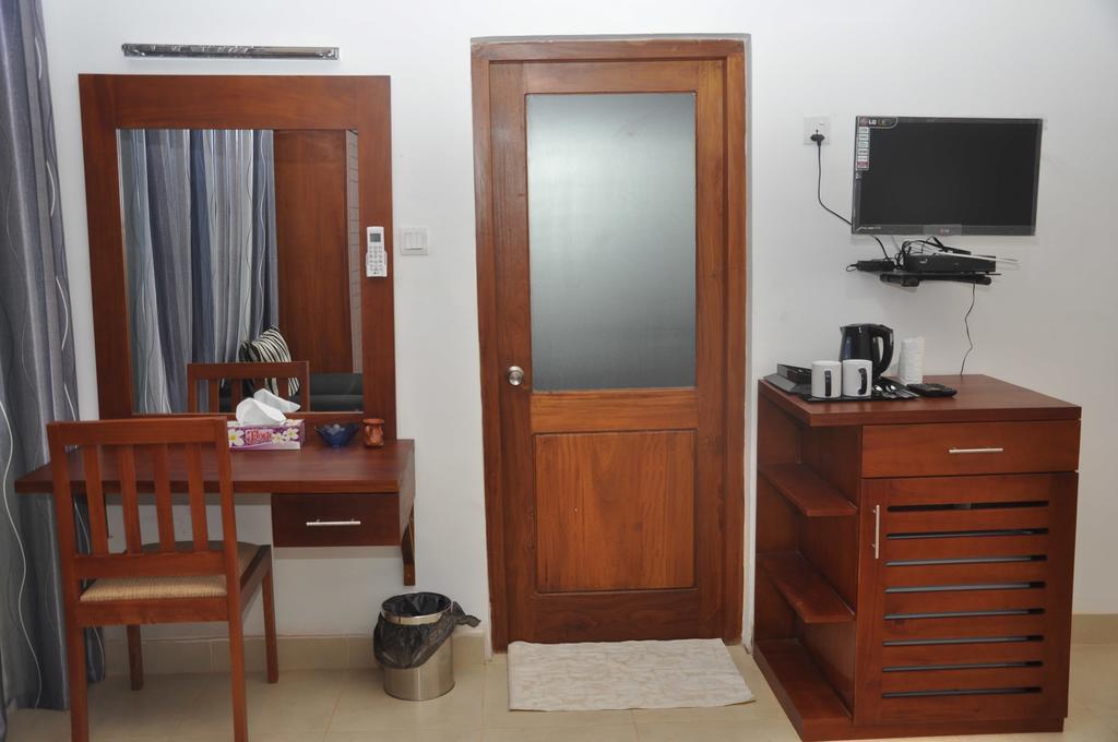 Aarya Hotel Pinnawala (Kegalle) Room photo