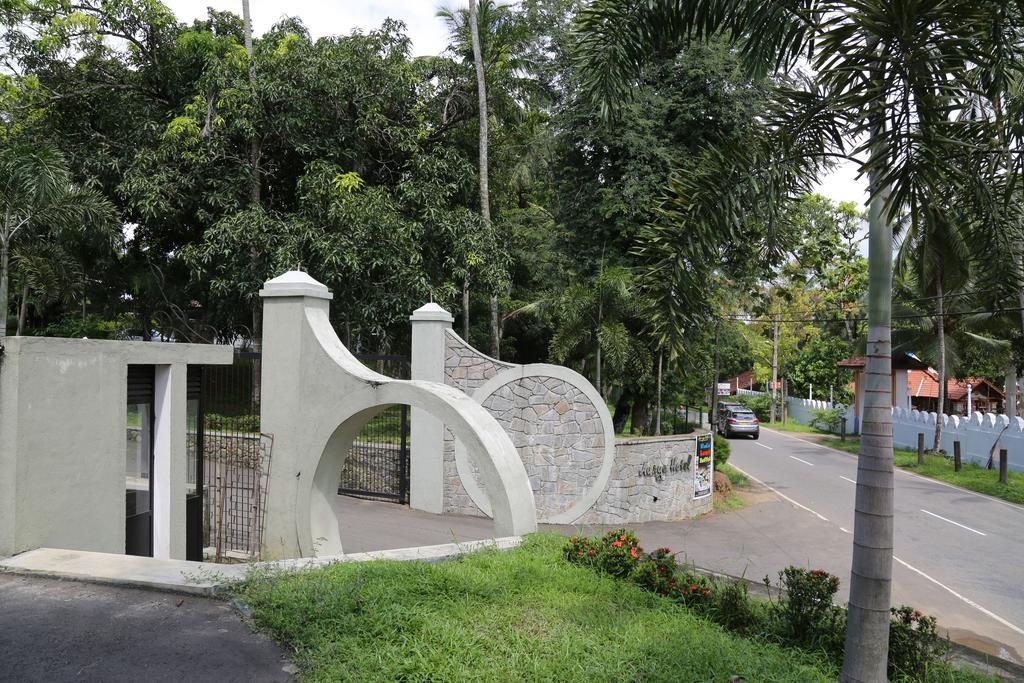 Aarya Hotel Pinnawala (Kegalle) Exterior photo